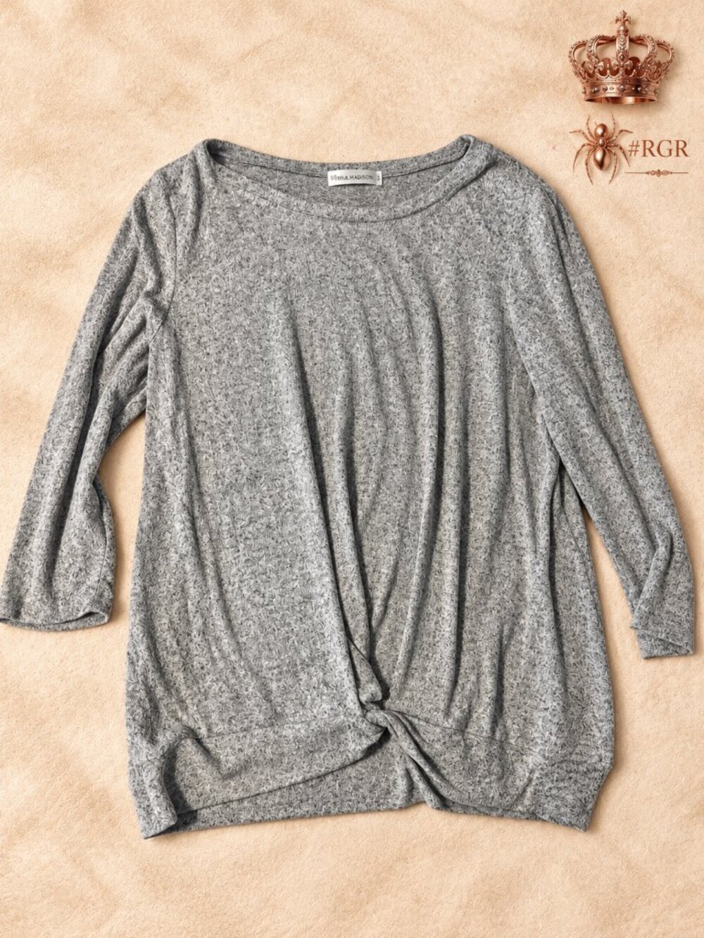 89th + Madison Gray Twist-Front Knit Top – Size Medium